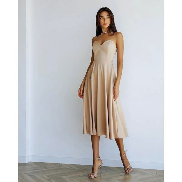 NEW Elagia Cream Sweetheart Strapless Glam Bridesmaid A Line Midi Dress Size M - Picture 1 of 9